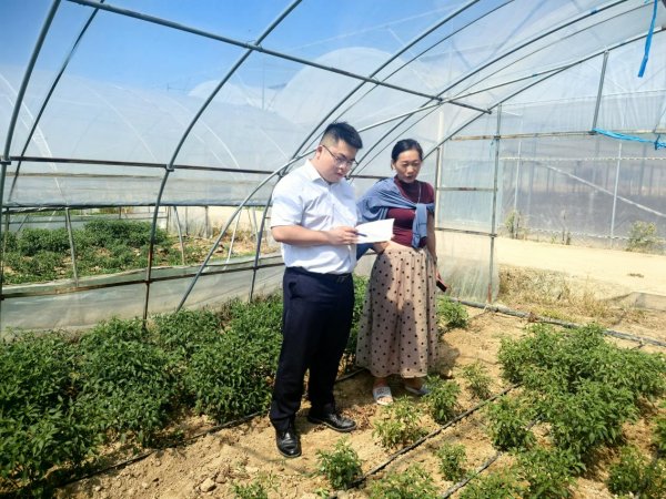 配资技巧网站 上饶银行鄱阳支行：“信速宝”雪中送炭，助农纾困显担当